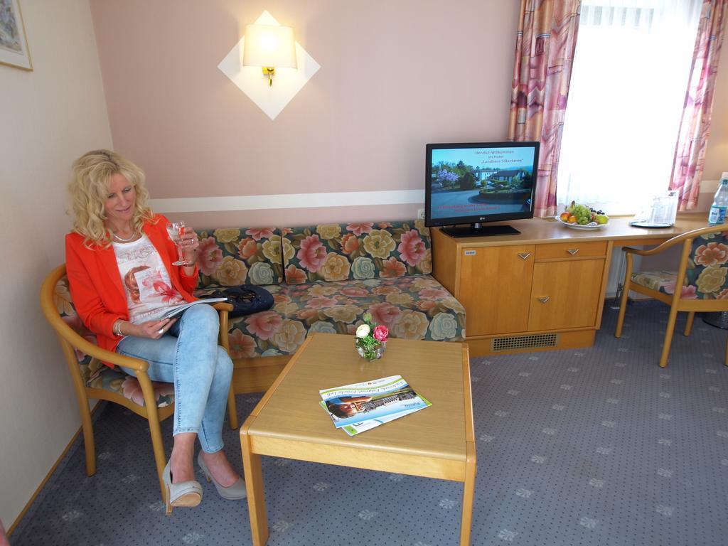 Hotel Landhaus Silbertanne Rotenburg an der Fulda Extérieur photo