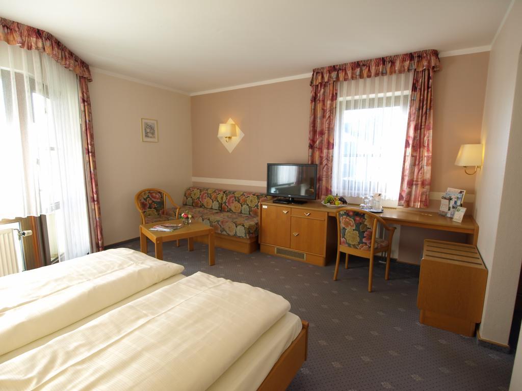 Hotel Landhaus Silbertanne Rotenburg an der Fulda Extérieur photo