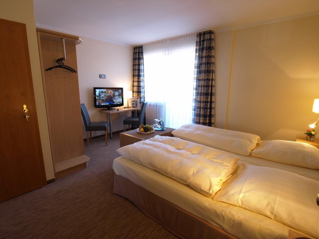 Hotel Landhaus Silbertanne Rotenburg an der Fulda Extérieur photo