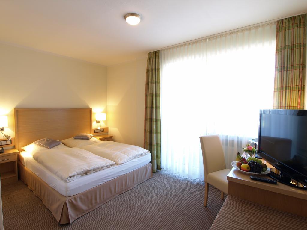Hotel Landhaus Silbertanne Rotenburg an der Fulda Extérieur photo