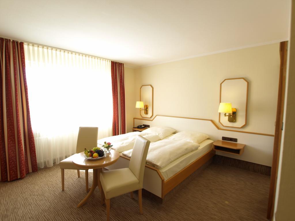 Hotel Landhaus Silbertanne Rotenburg an der Fulda Extérieur photo