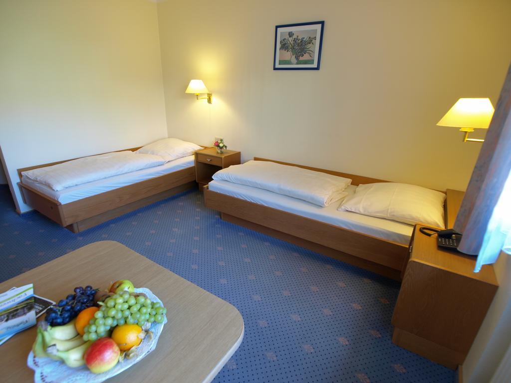 Hotel Landhaus Silbertanne Rotenburg an der Fulda Extérieur photo