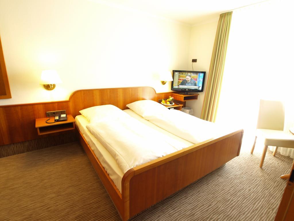 Hotel Landhaus Silbertanne Rotenburg an der Fulda Extérieur photo